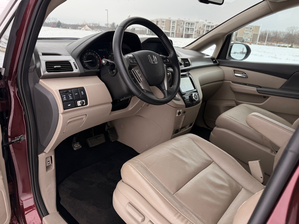 2017 Honda Odyssey Image 10