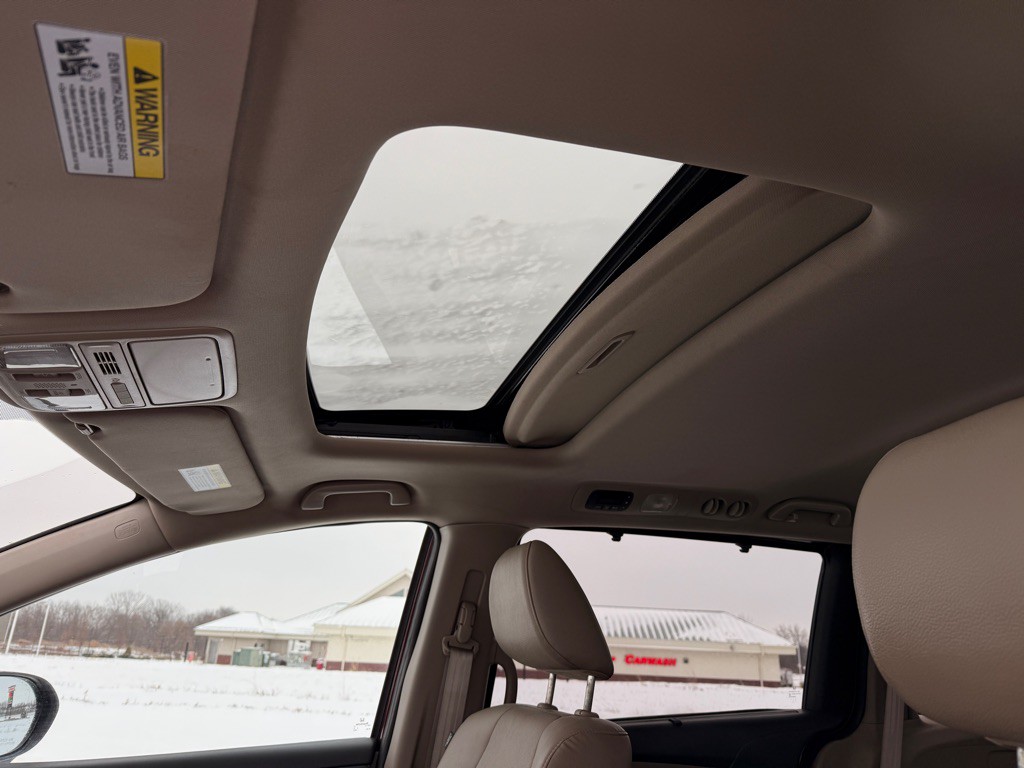 2017 Honda Odyssey Image 12