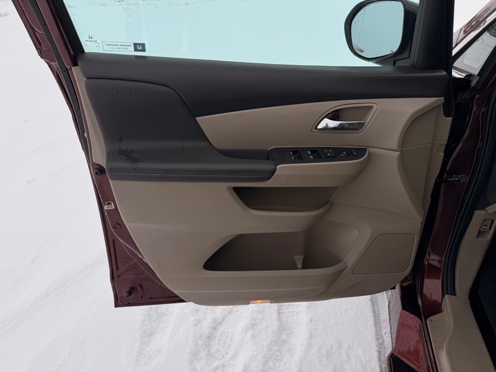 2017 Honda Odyssey Image 13