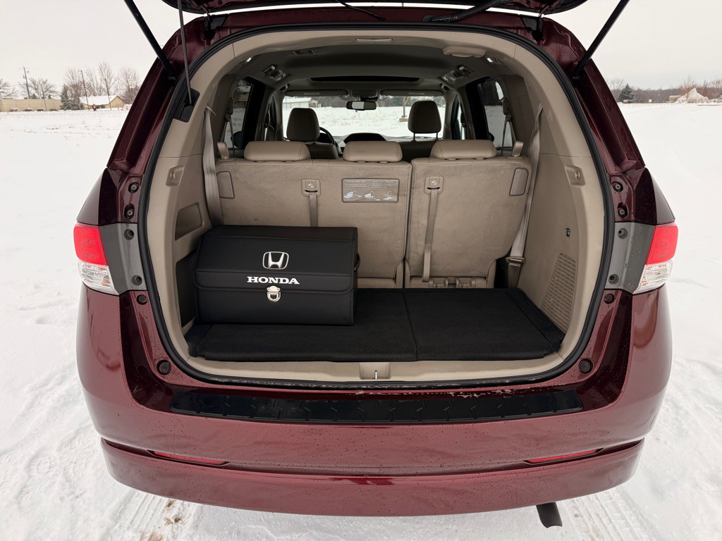 2017 Honda Odyssey Image 16