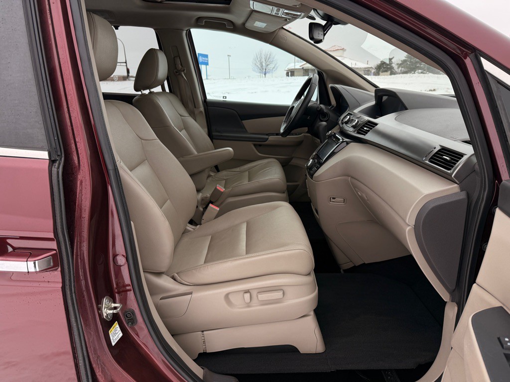 2017 Honda Odyssey Image 21