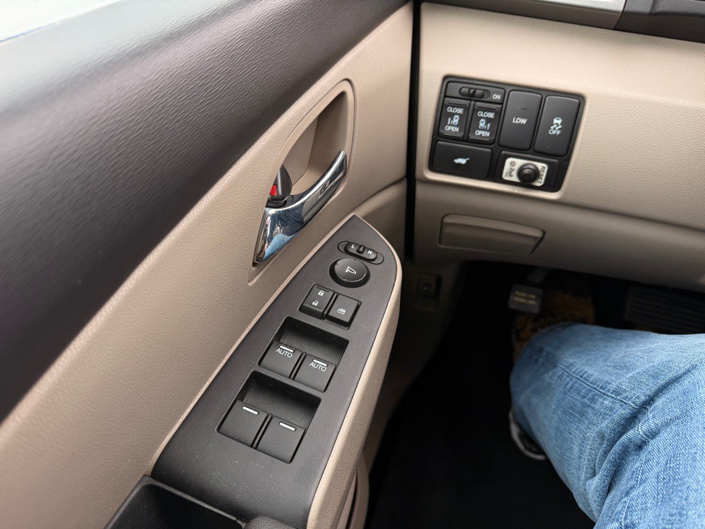 2017 Honda Odyssey Image 29