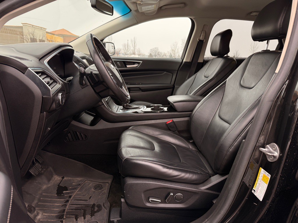 2015 Ford Edge Image 10