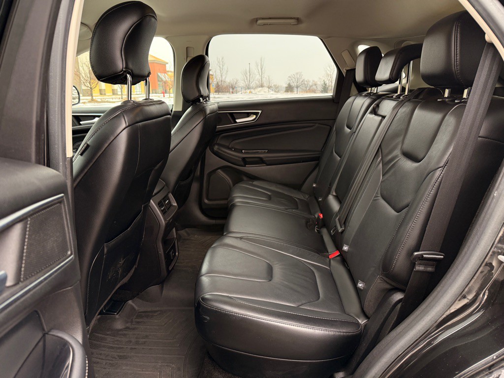 2015 Ford Edge Image 12