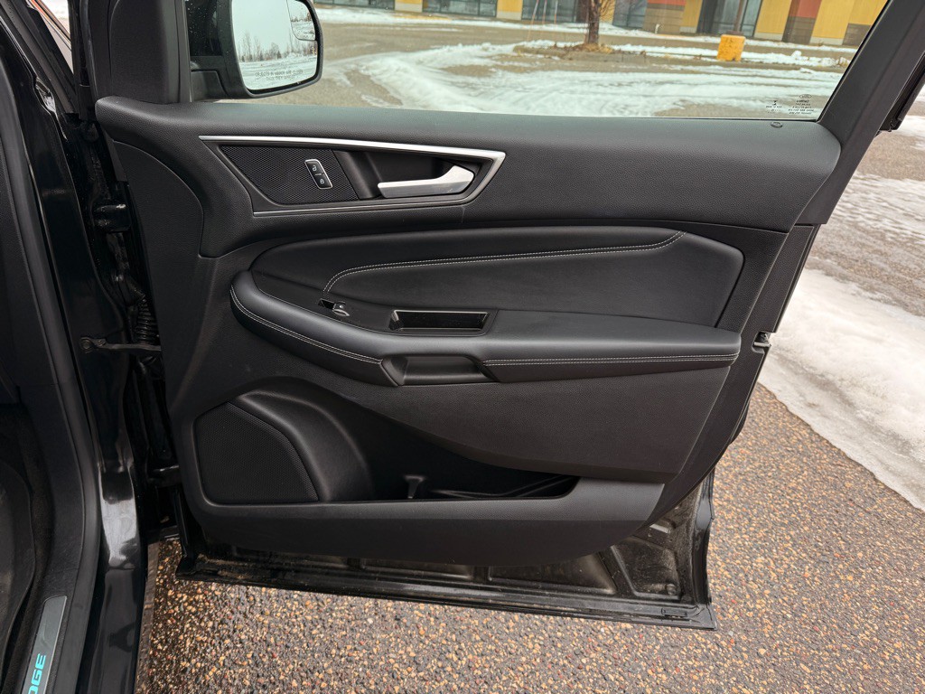 2015 Ford Edge Image 20
