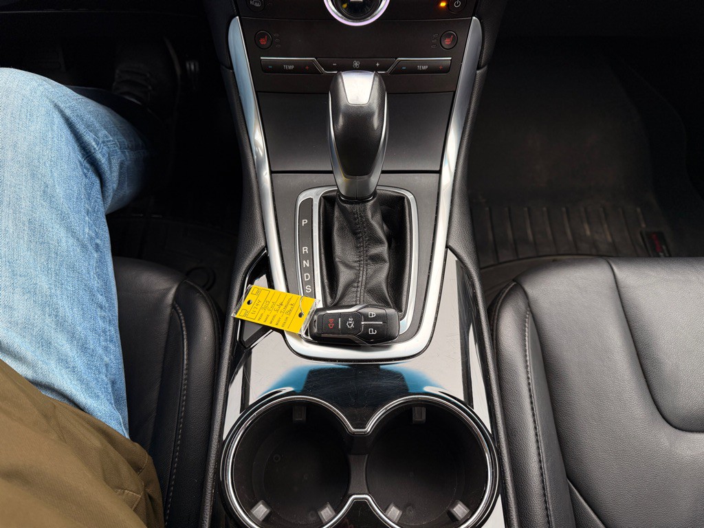 2015 Ford Edge Image 22