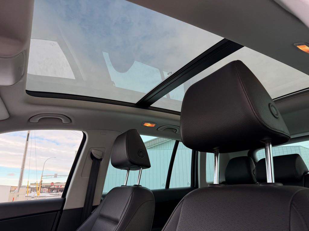 2015 Volkswagen Tiguan Image 11