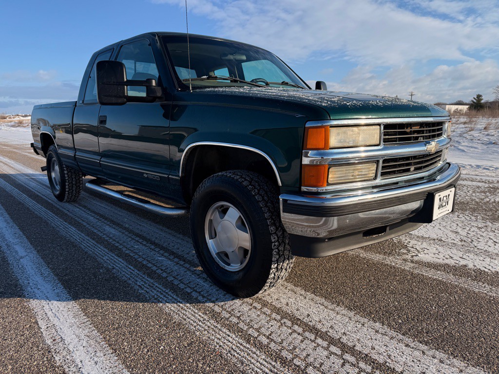 1997 Chevrolet C/K Image 3