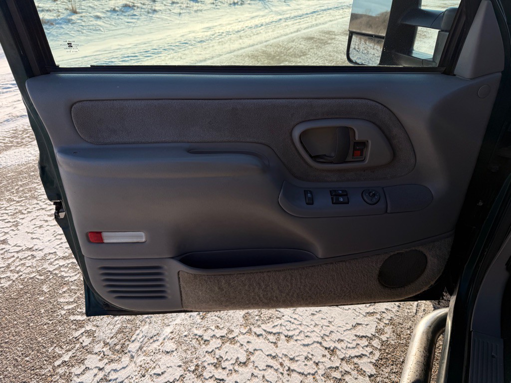 1997 Chevrolet C/K Image 11