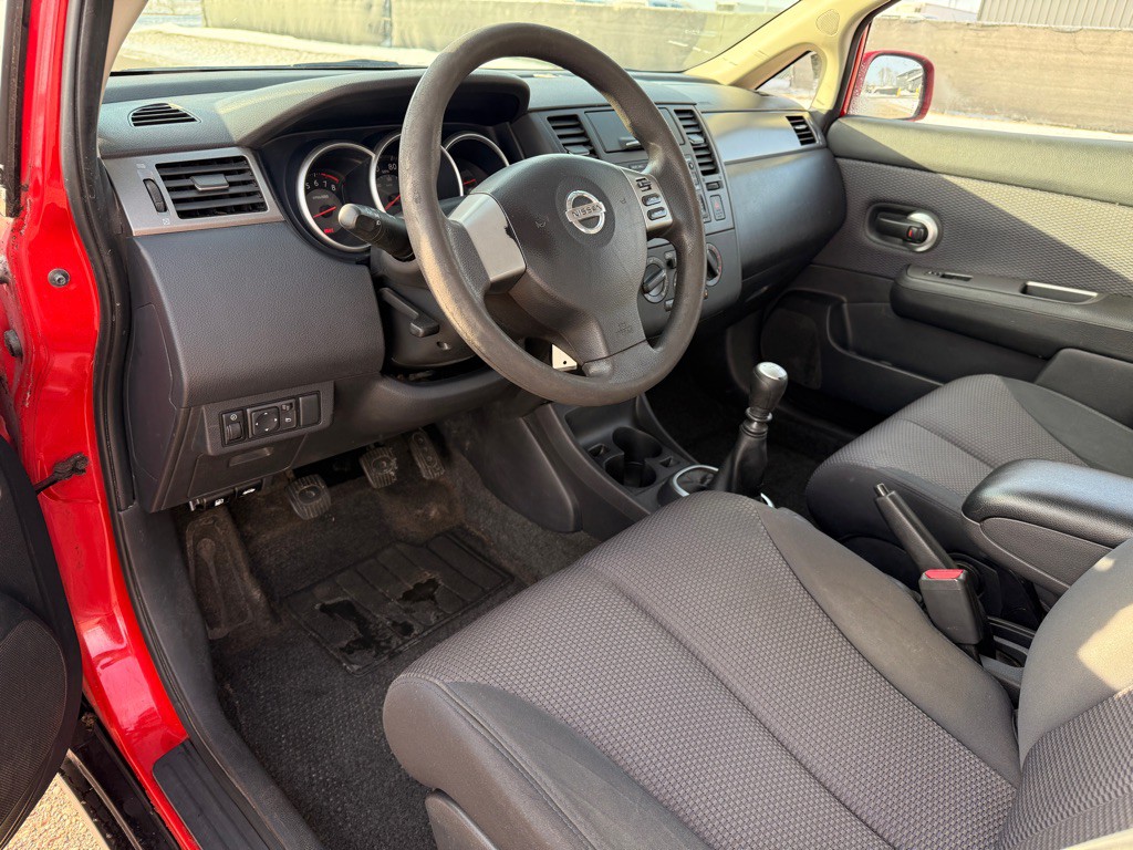 2008 Nissan Versa Image 9