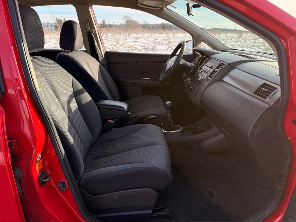 2008 Nissan Versa Image 16