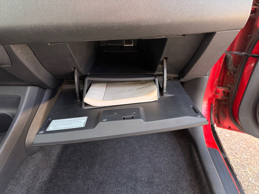 2008 Nissan Versa Image 18