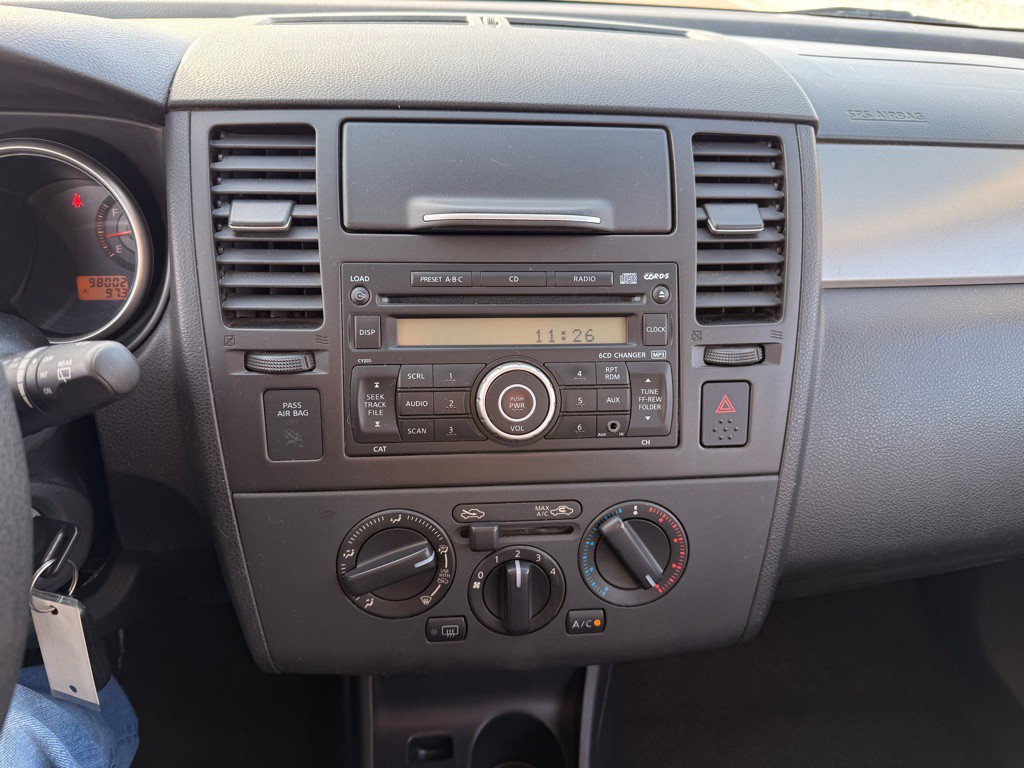 2008 Nissan Versa Image 22