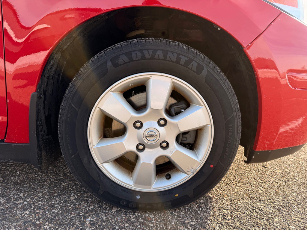 2008 Nissan Versa Image 28