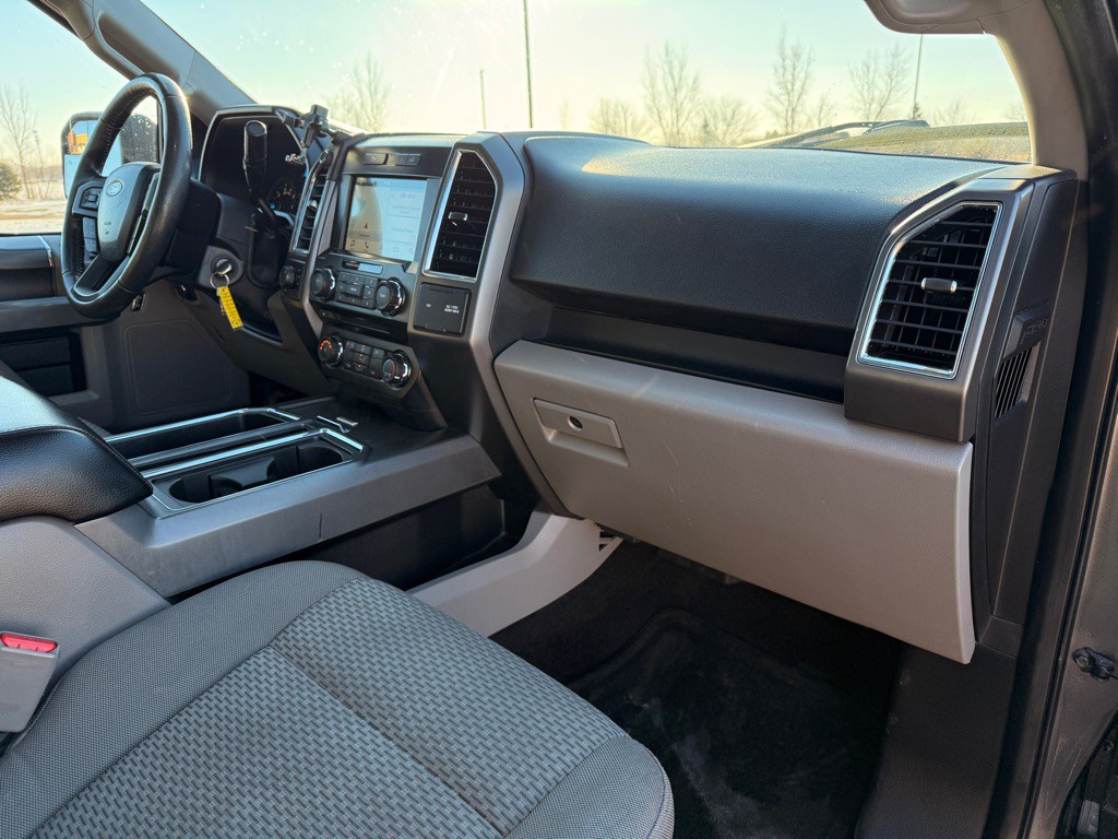 2016 Ford F-150 Image 18
