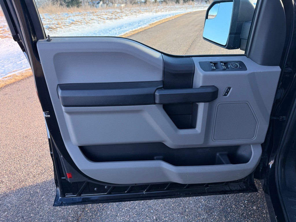 2017 Ford F-150 Image 11