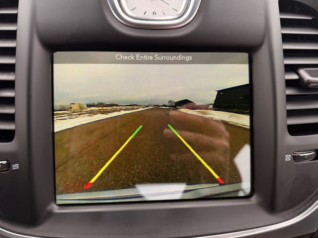 2018 Chrysler 300 Image 23