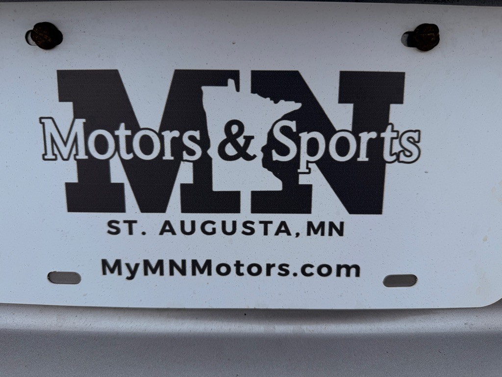 2018 Chrysler 300 Image 32