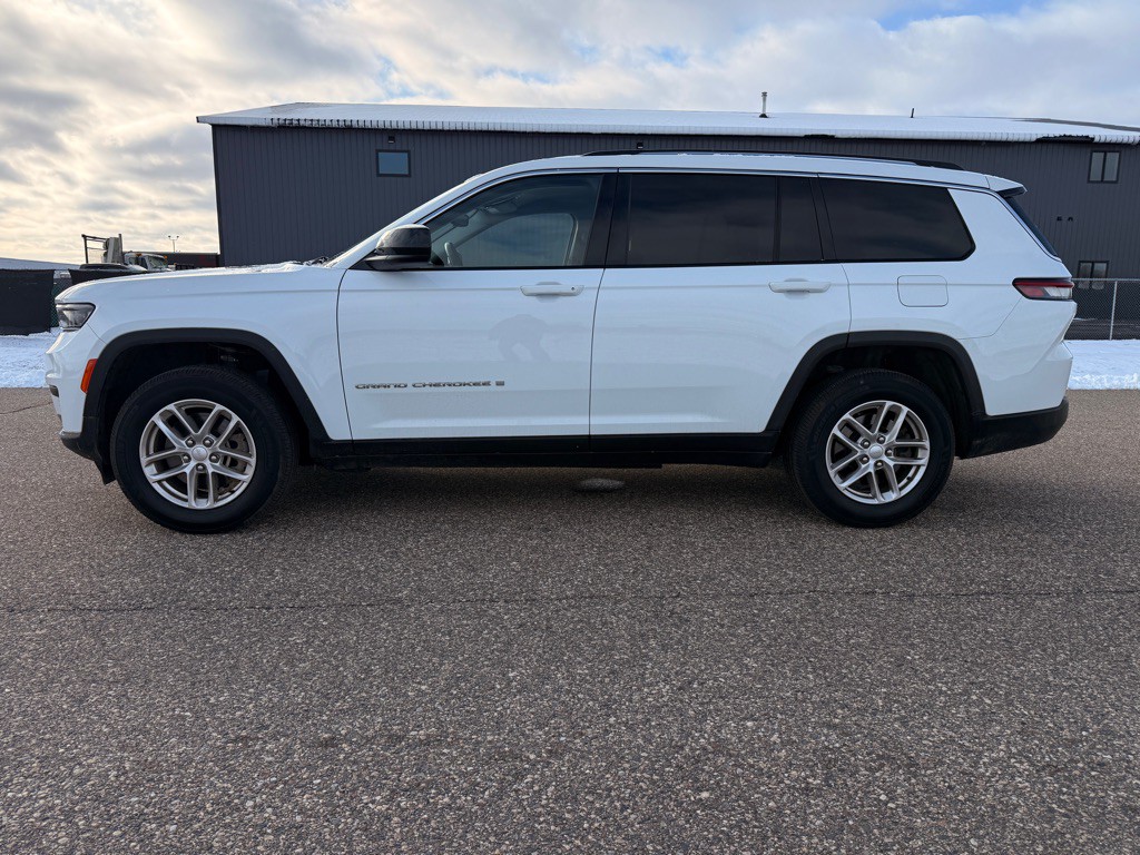 2022 Jeep Grand Cherokee Image 8