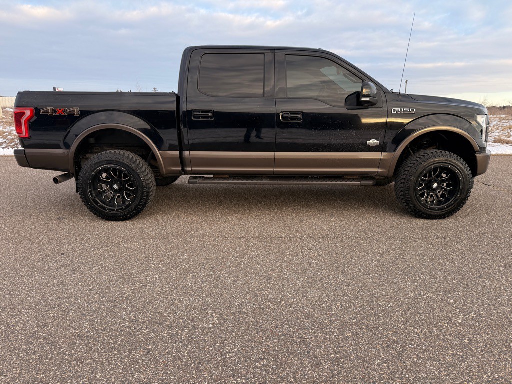 2017 Ford F-150 Image 4