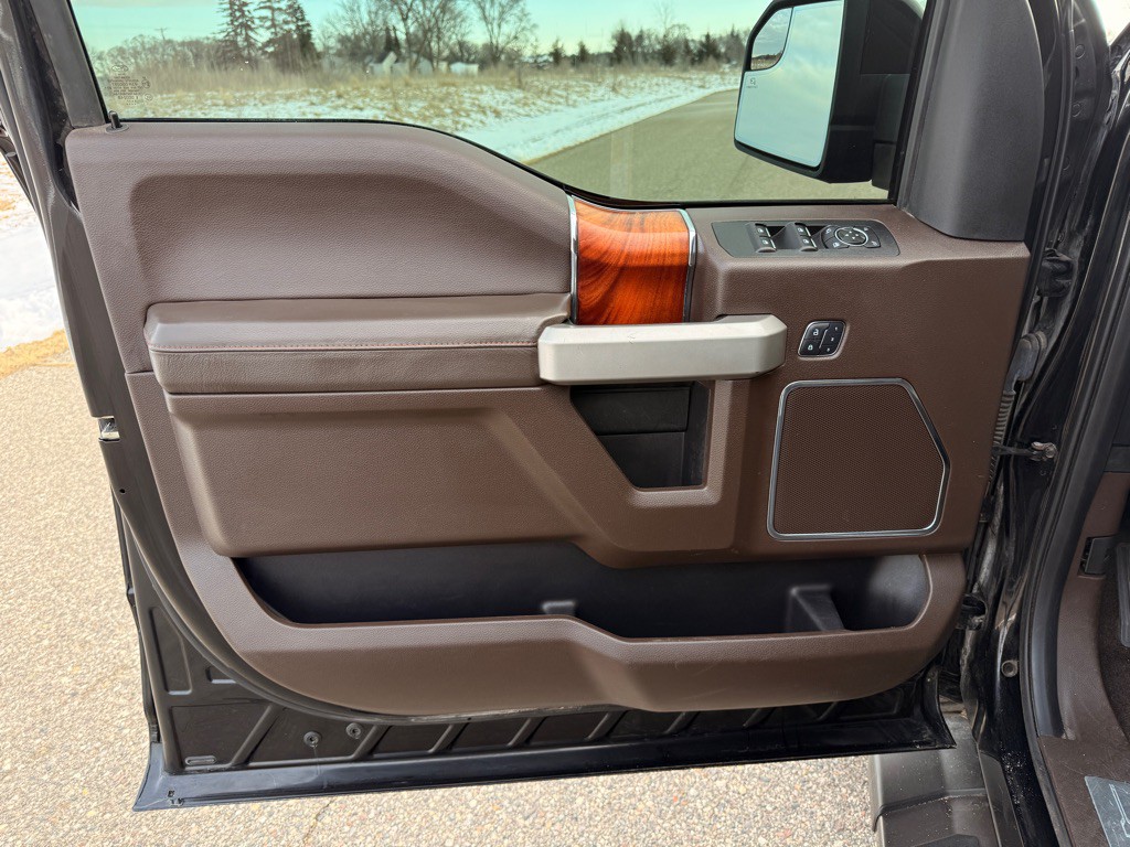 2017 Ford F-150 Image 11