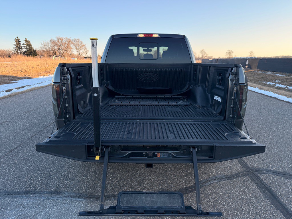 2016 Ford F-150 Image 13