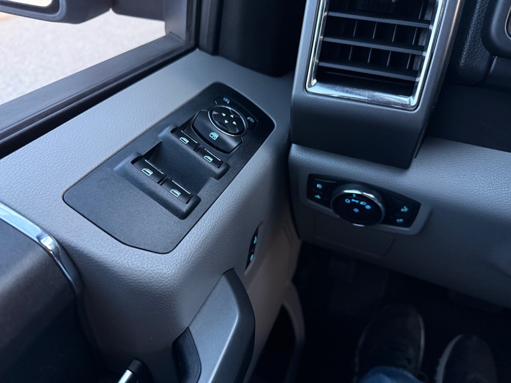 2016 Ford F-150 Image 24