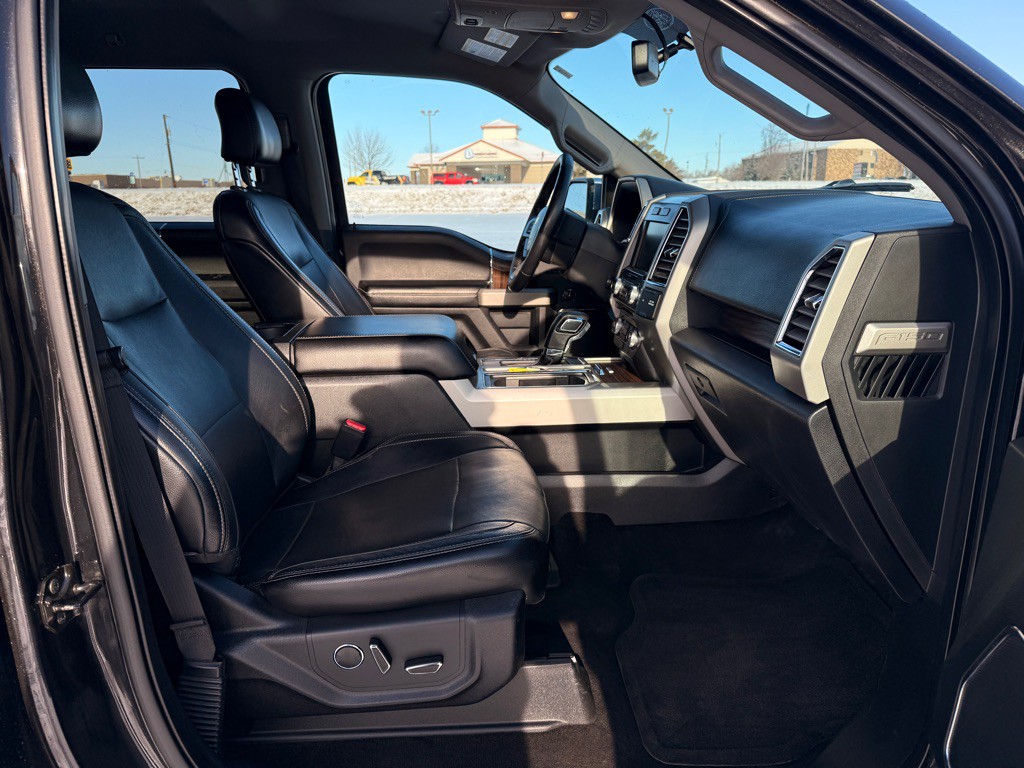 2015 Ford F-150 Image 16