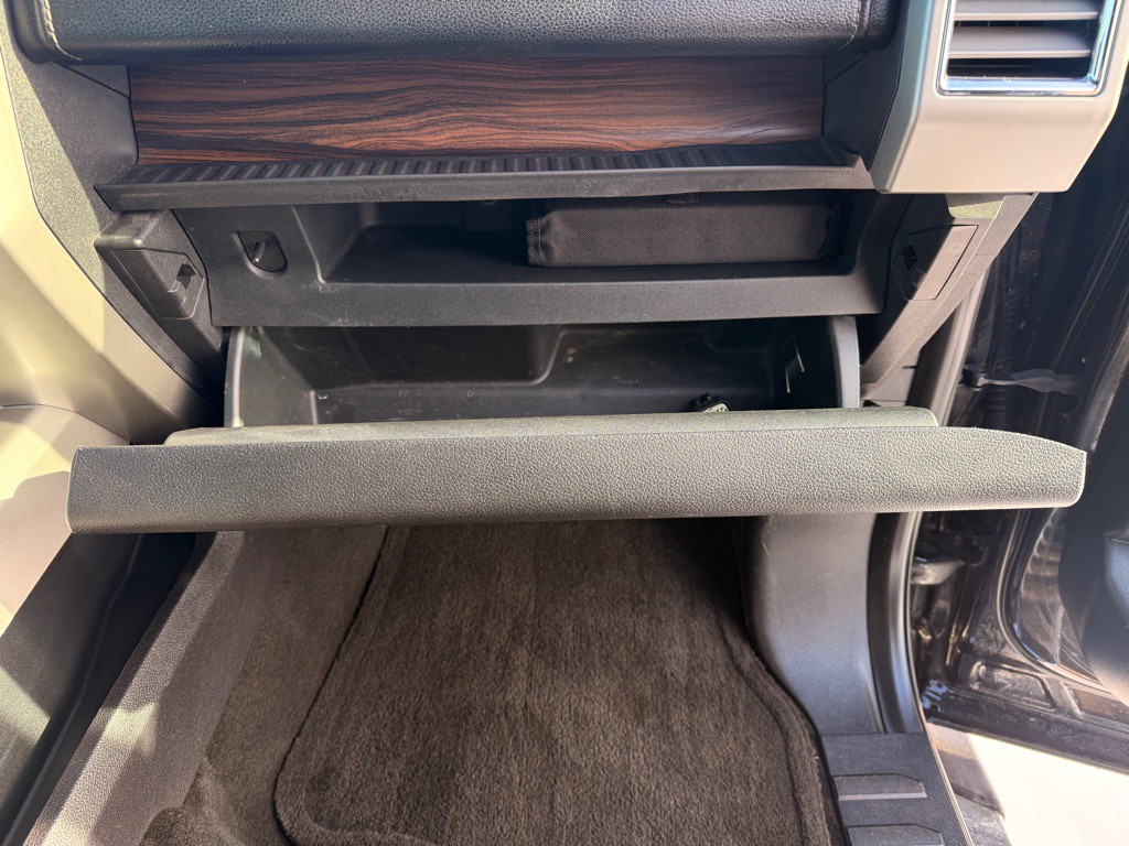 2015 Ford F-150 Image 18