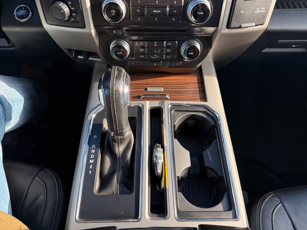 2015 Ford F-150 Image 21