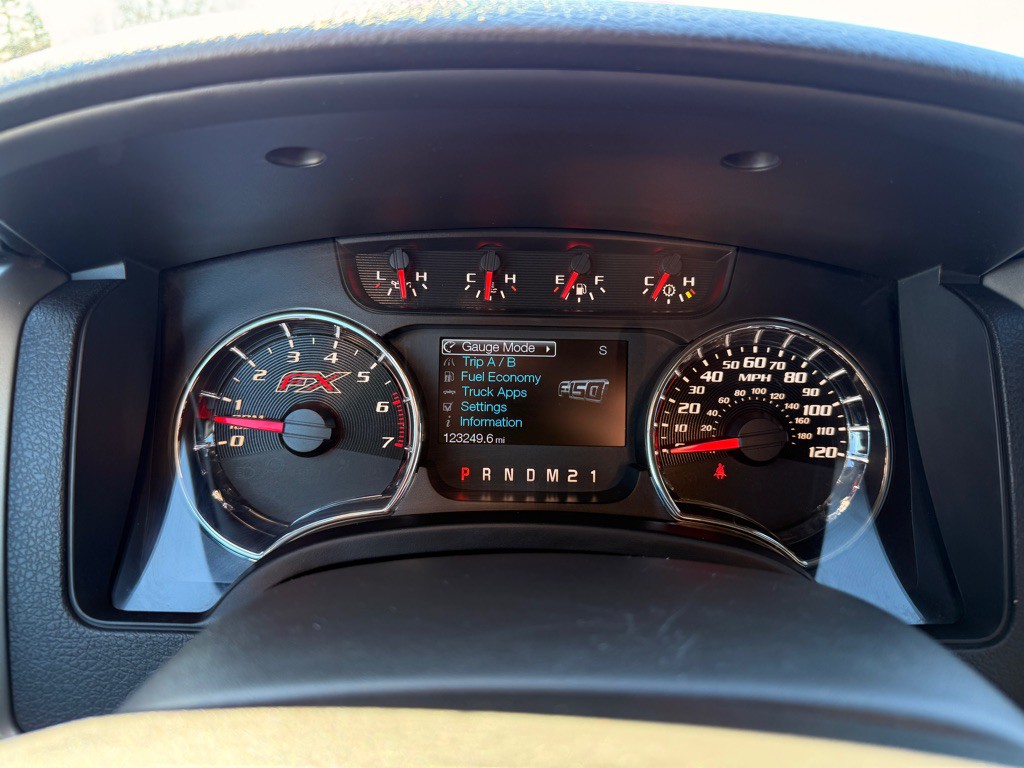 2014 Ford F-150 Image 24