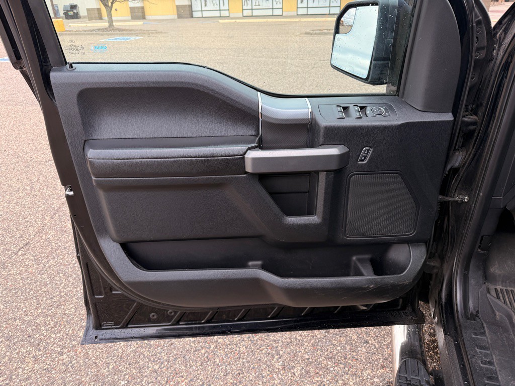 2017 Ford F-150 Image 11