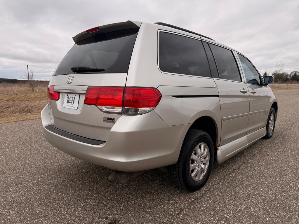 2008 Honda Odyssey Image 6