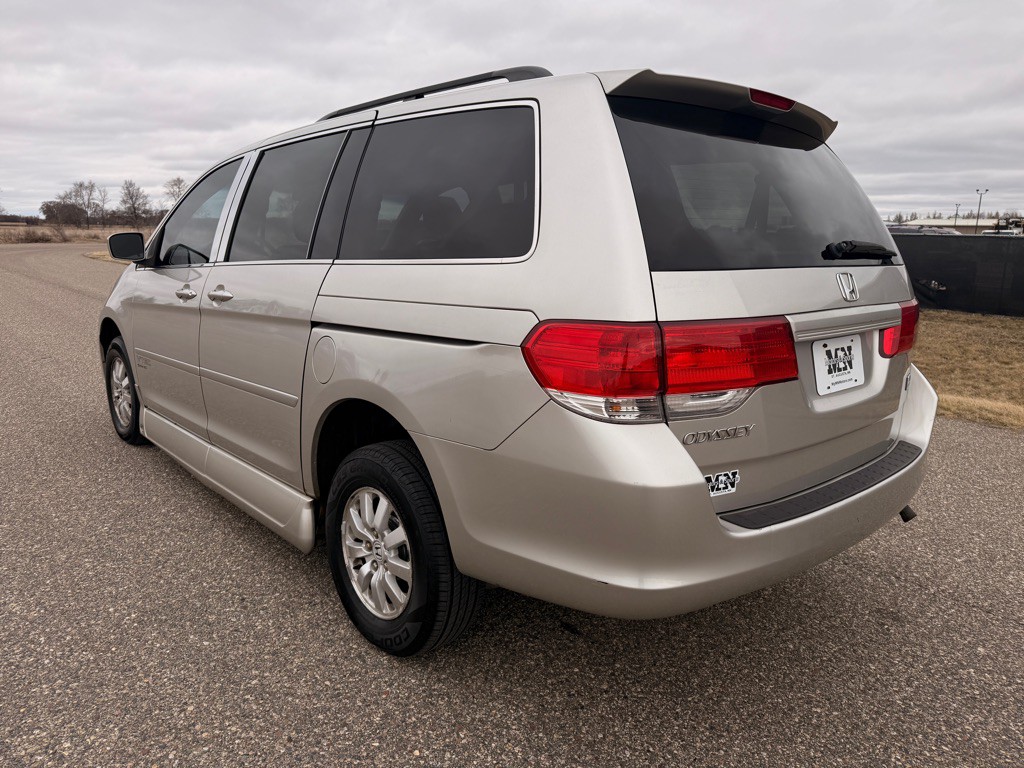 2008 Honda Odyssey Image 8