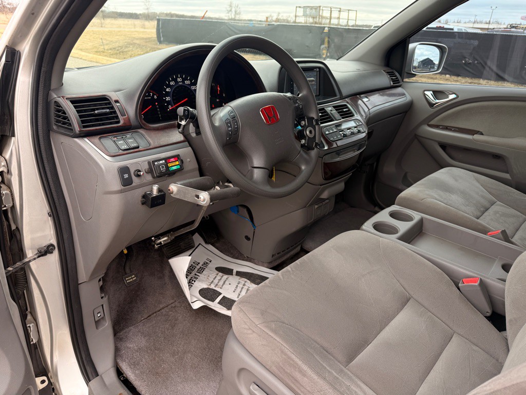 2008 Honda Odyssey Image 10