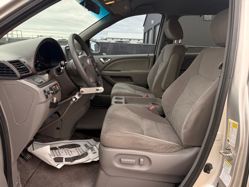 2008 Honda Odyssey Image 11