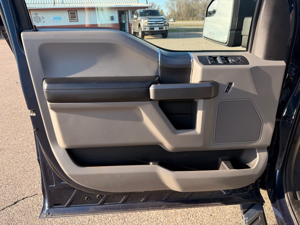 2017 Ford F-150 Image 11