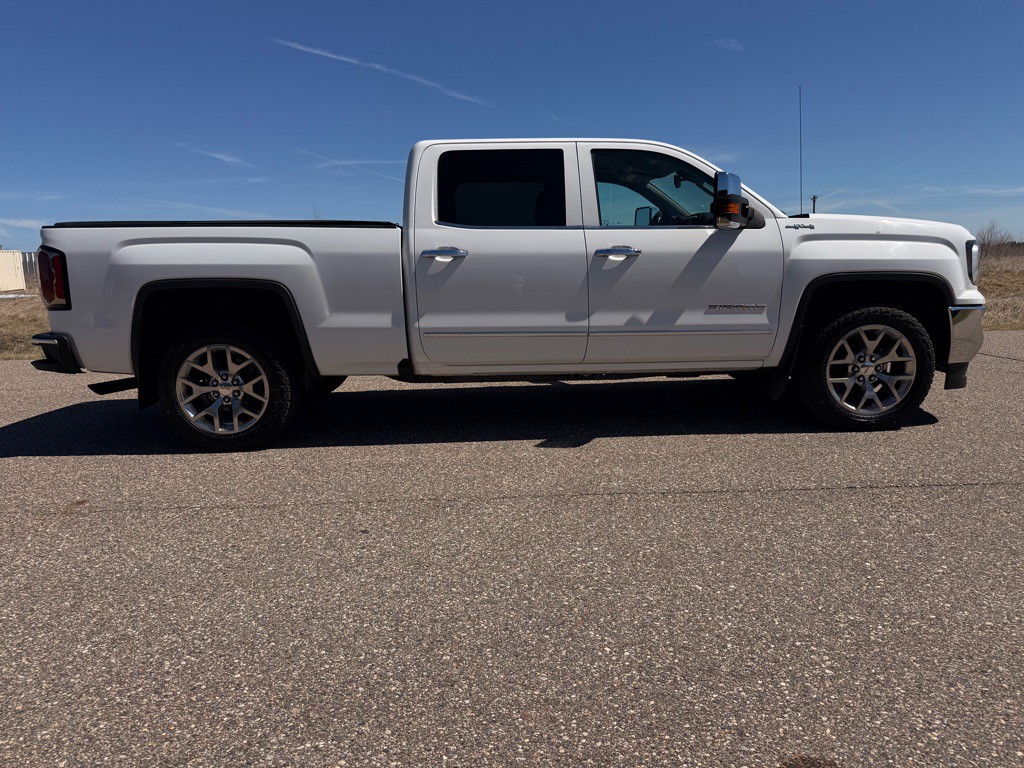 2018 GMC Sierra Image 4