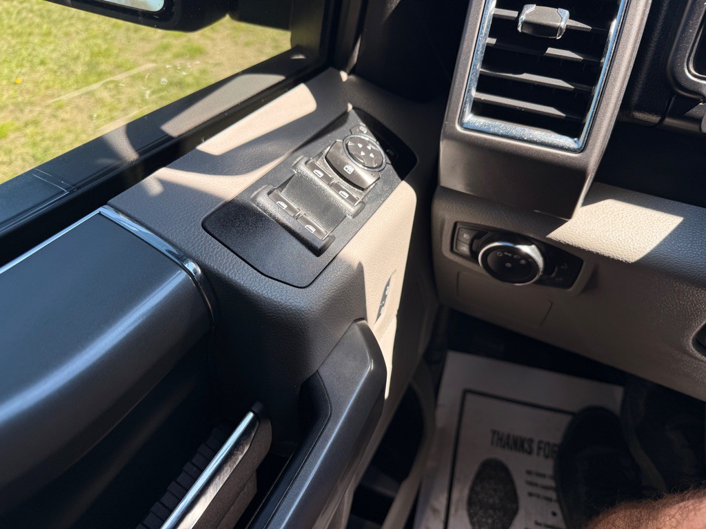 2017 Ford F-150 Image 24