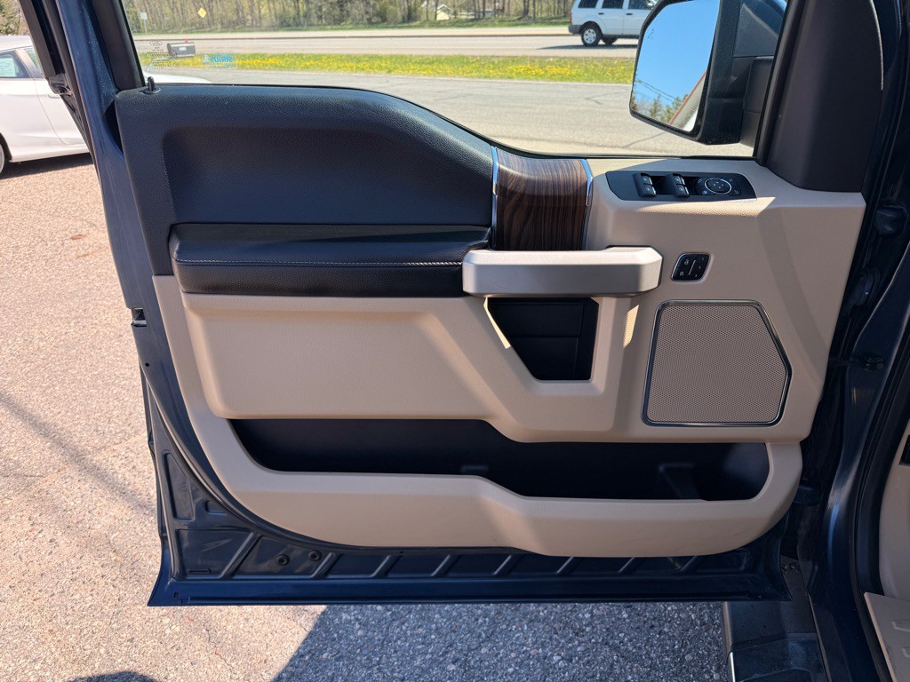 2016 Ford F-150 Image 12