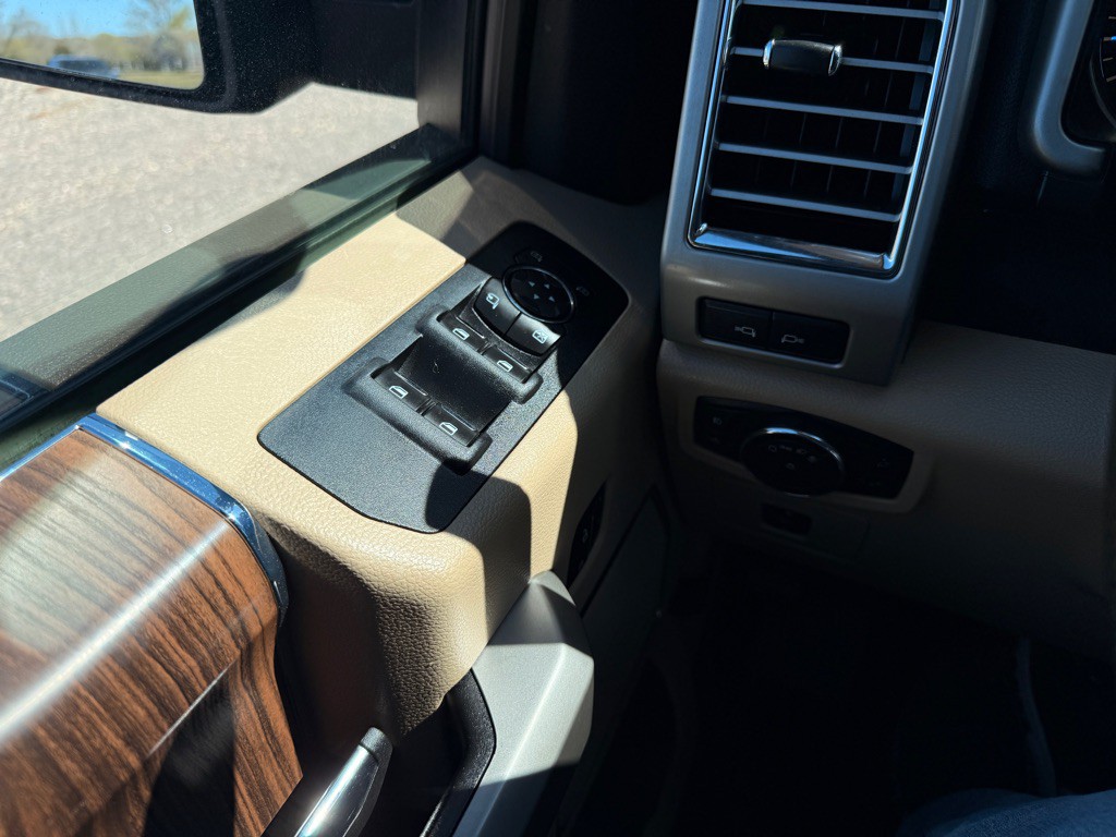 2016 Ford F-150 Image 29