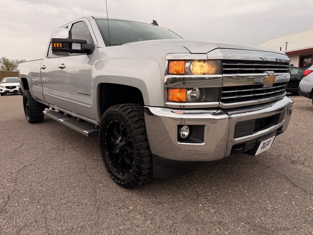 2015 Chevrolet Silverado 1500 Image 3