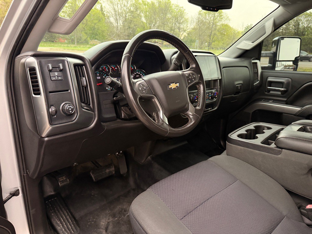 2015 Chevrolet Silverado 1500 Image 9