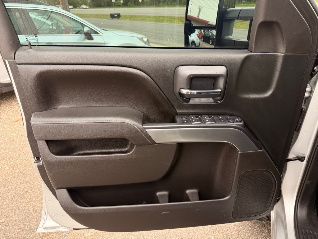 2015 Chevrolet Silverado 1500 Image 11
