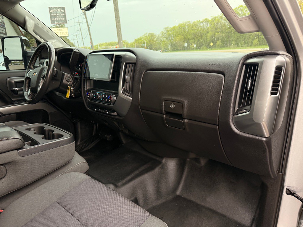2015 Chevrolet Silverado 1500 Image 16