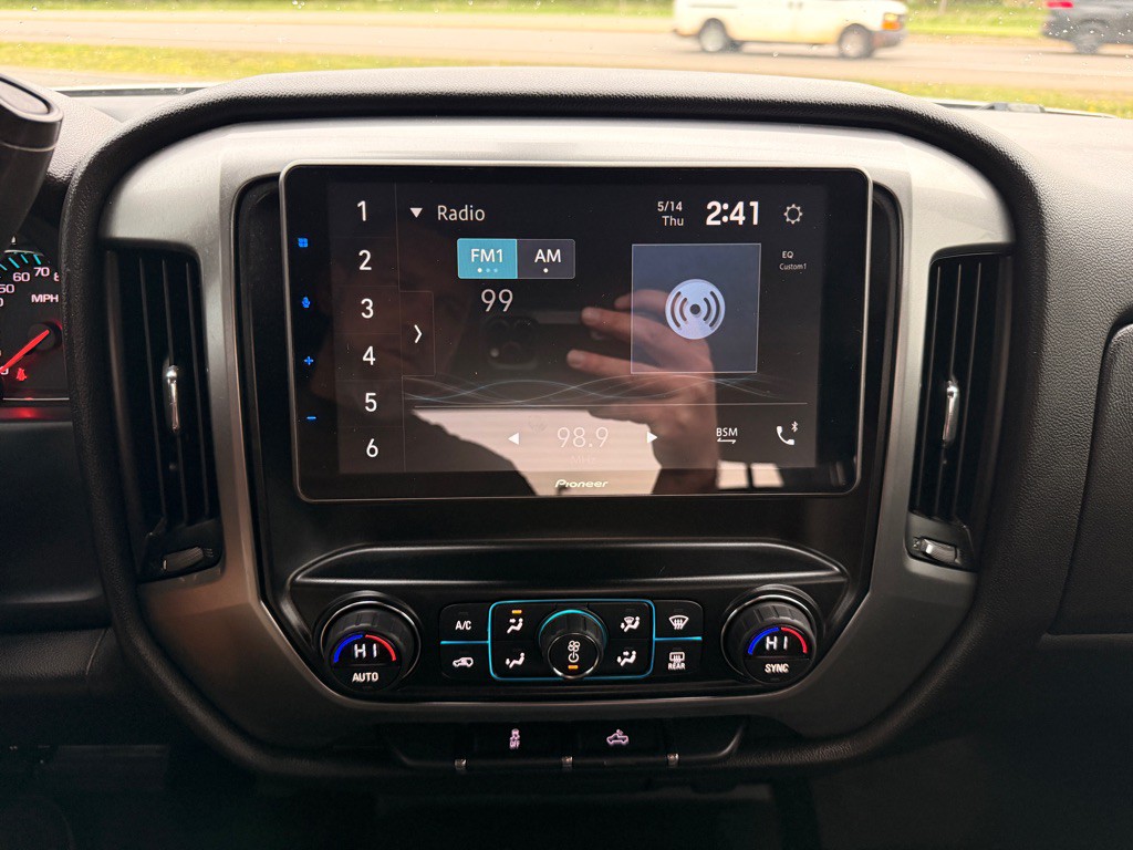 2015 Chevrolet Silverado 1500 Image 20
