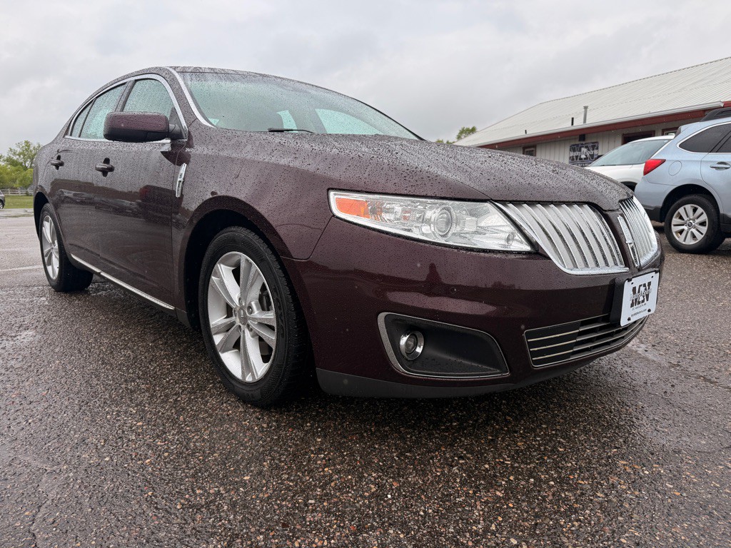 2011 Lincoln MKS Image 3