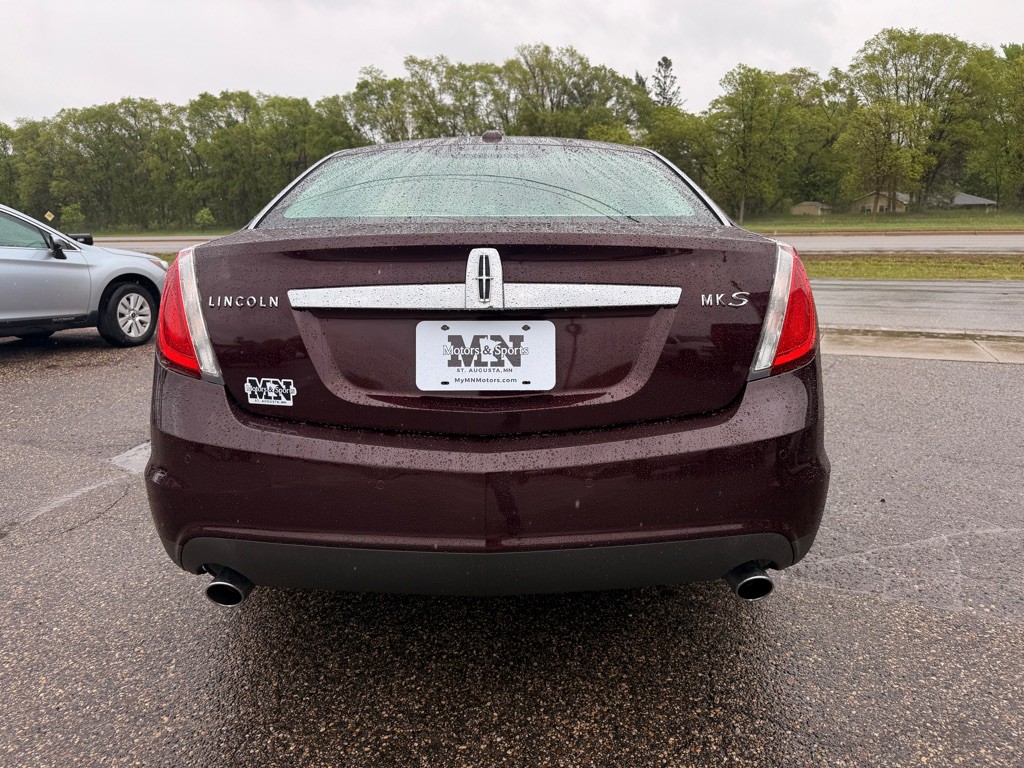 2011 Lincoln MKS Image 6