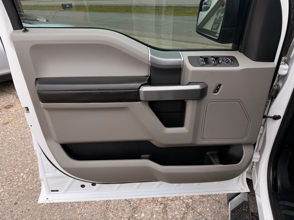 2016 Ford F-150 Image 11