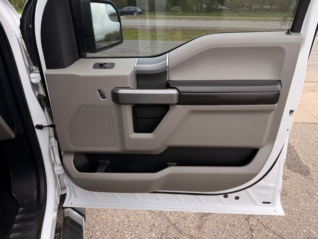 2016 Ford F-150 Image 18